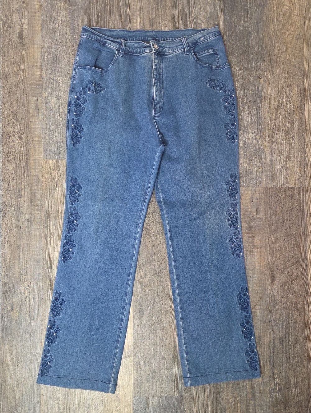 Vintage Blue Straight-Leg Jeans with Navy Floral Embroidery - Picture 1 of 4